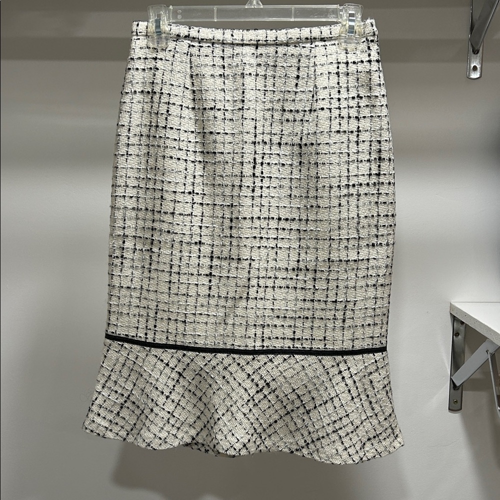 Elegant Black and White Tweed Skirt